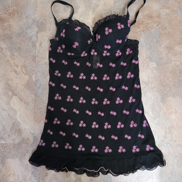 Lacy Lingerie EUC with adjustable straps. - Picture 1 of 5